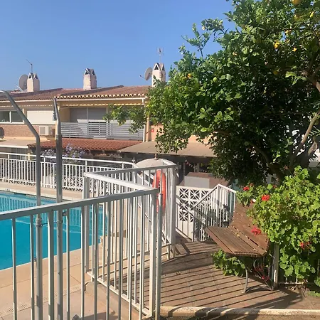 Charming Townhouse For Rent Fuengirola